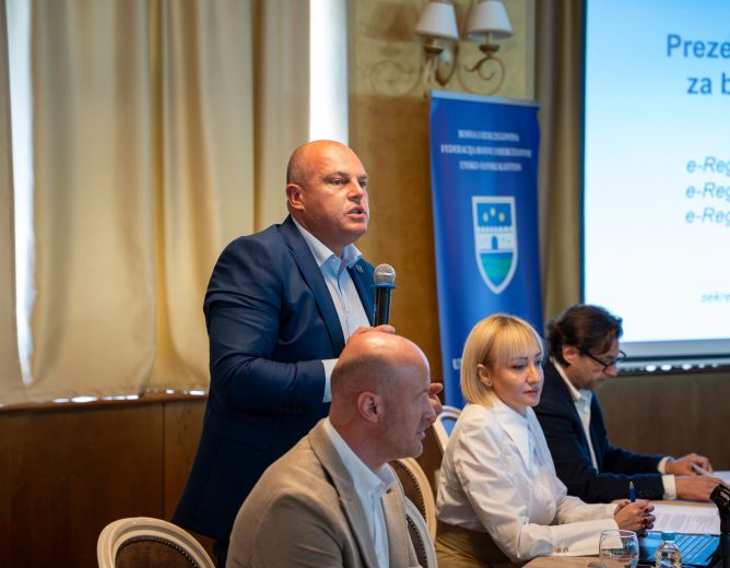 Ured za borbu protiv korupcije USK predstavio tri nova e-registra za jačanje transparentnosti i prevenciju korupcije