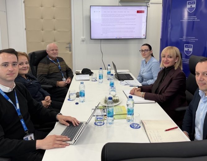 Dugoročni posmatrači Misije OSCE-a u posjeti Uredu za borbu protiv korupcije USK